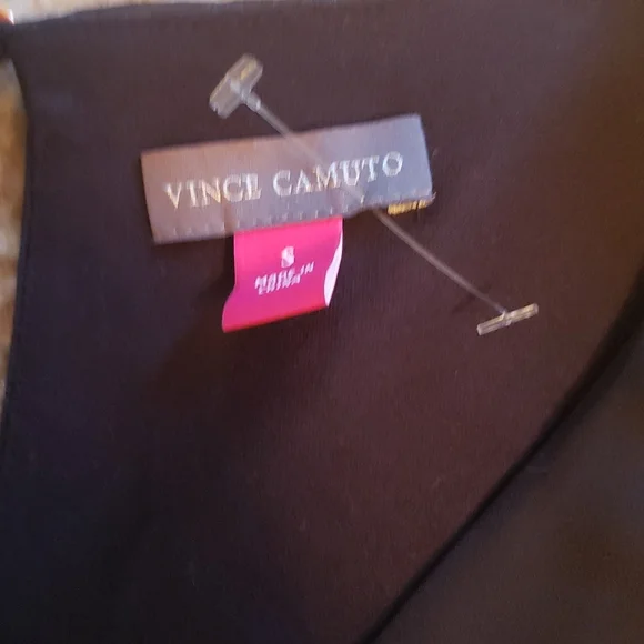 Vince Camuto Black V Neck top - Picture 7 of 9